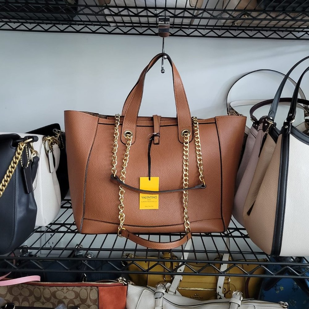(SOLD) $459 *NEW* Valentino by Mario Valentino Leather Tote - Picture 3 of 15
